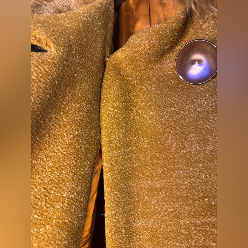 Vintage Betty Rose Mustard Wool Tweed Swing Coat w/ Genuine Fox Fur Collar - Picture 4 of 8